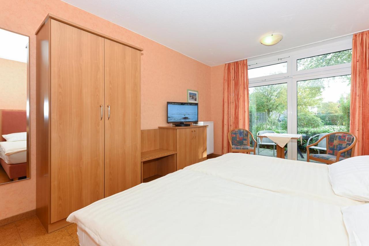 Hotel-Pension Altes Siel Bensersiel Exterior photo