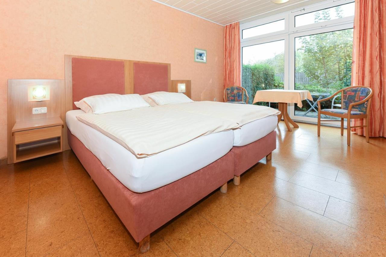 Hotel-Pension Altes Siel Bensersiel Exterior photo