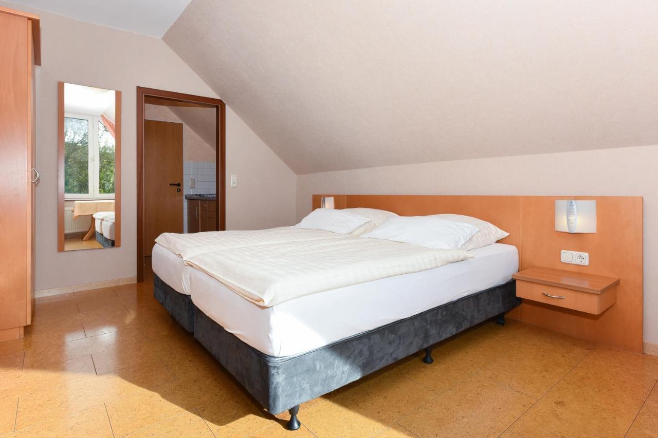 Hotel-Pension Altes Siel Bensersiel Exterior photo